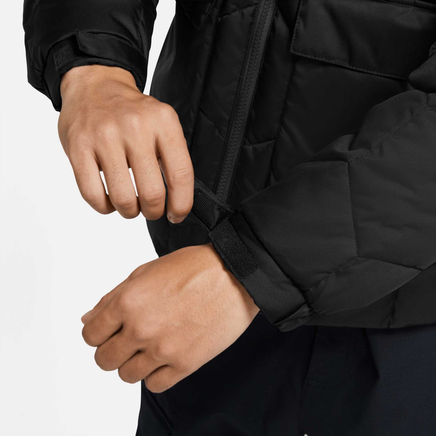 Nike SB Storm-fit Ishod Wair jacket, black/anthracite/university red - Tiki Room Skateboards - 11