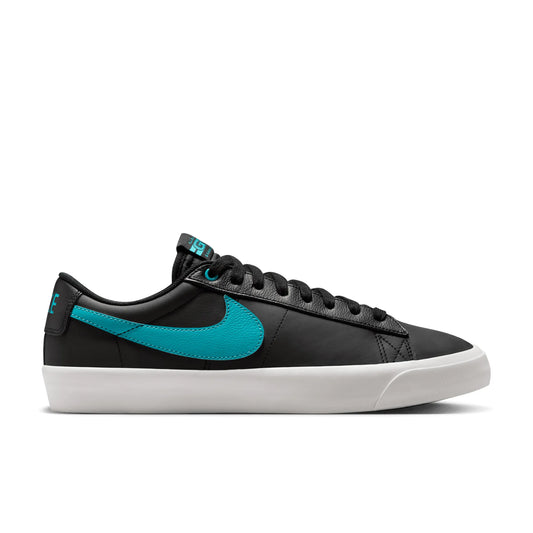 Nike SB Blazer Low Pro GT, black/dusty cactus-black-summit white