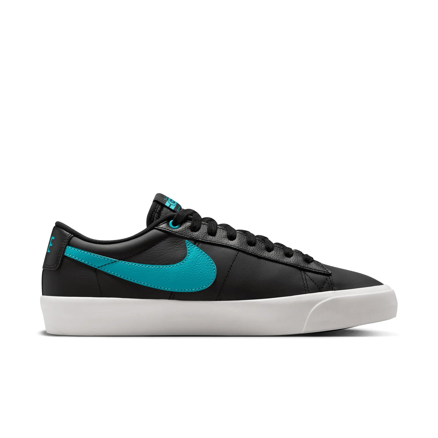 Nike SB Blazer Low Pro GT, black/dusty cactus-black-summit white