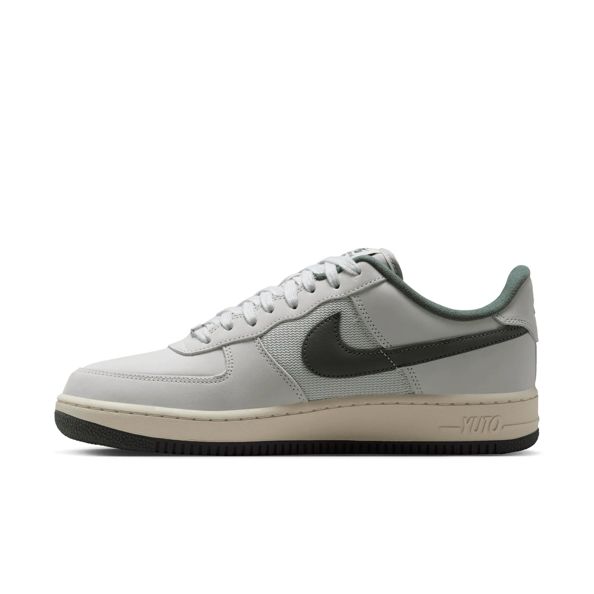 Nike SB Air Force 1 Yuto, white/iron grey-white-coconut milk