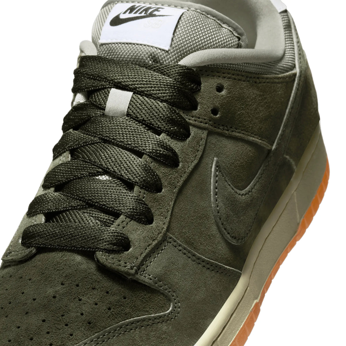 Nike SB Dunk Low Pro B, sequoia/sequoia-light army-white — available at TIKI ROOM