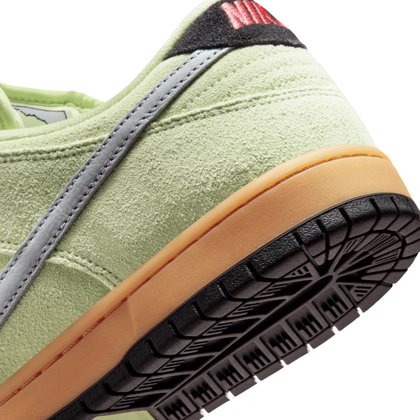 Nike SB Dunk Low "Verdugo Mountain", lt liquid lime/wolf grey-black