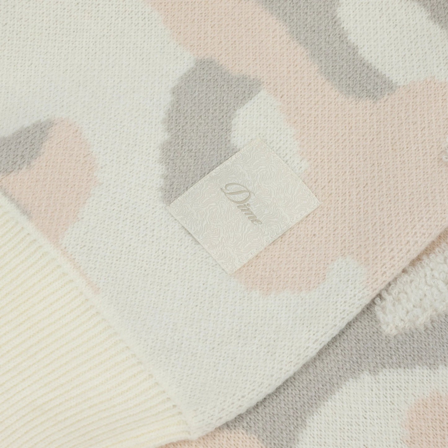 Dime Camo Chenille Knit, arctic - Tiki Room Skateboards - 5