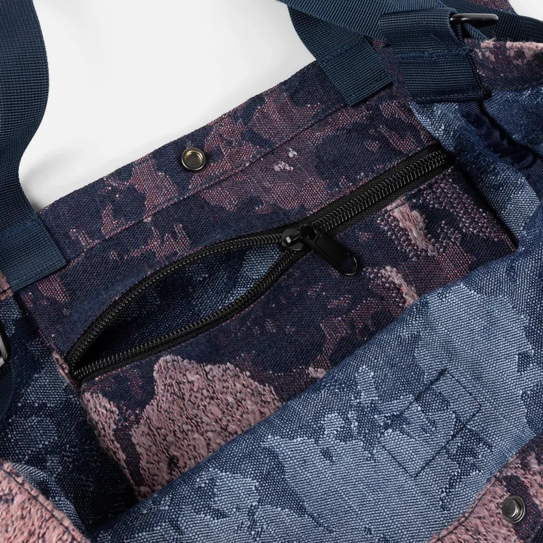 Dime Distressed Messenger Bag, pink camo - Tiki Room Skateboards - 3