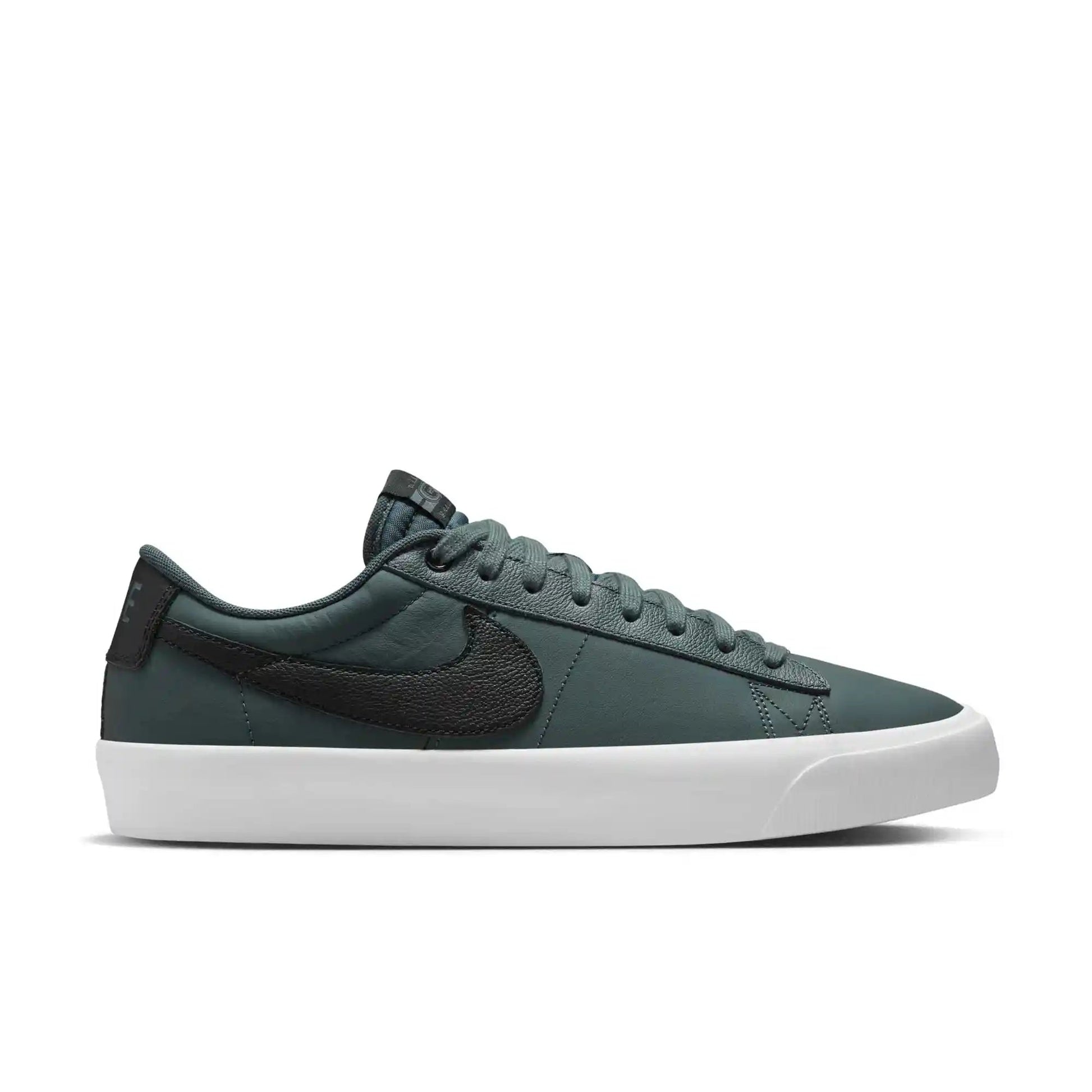 Nike SB Zoom Blazer Low Pro GT Vintage Green