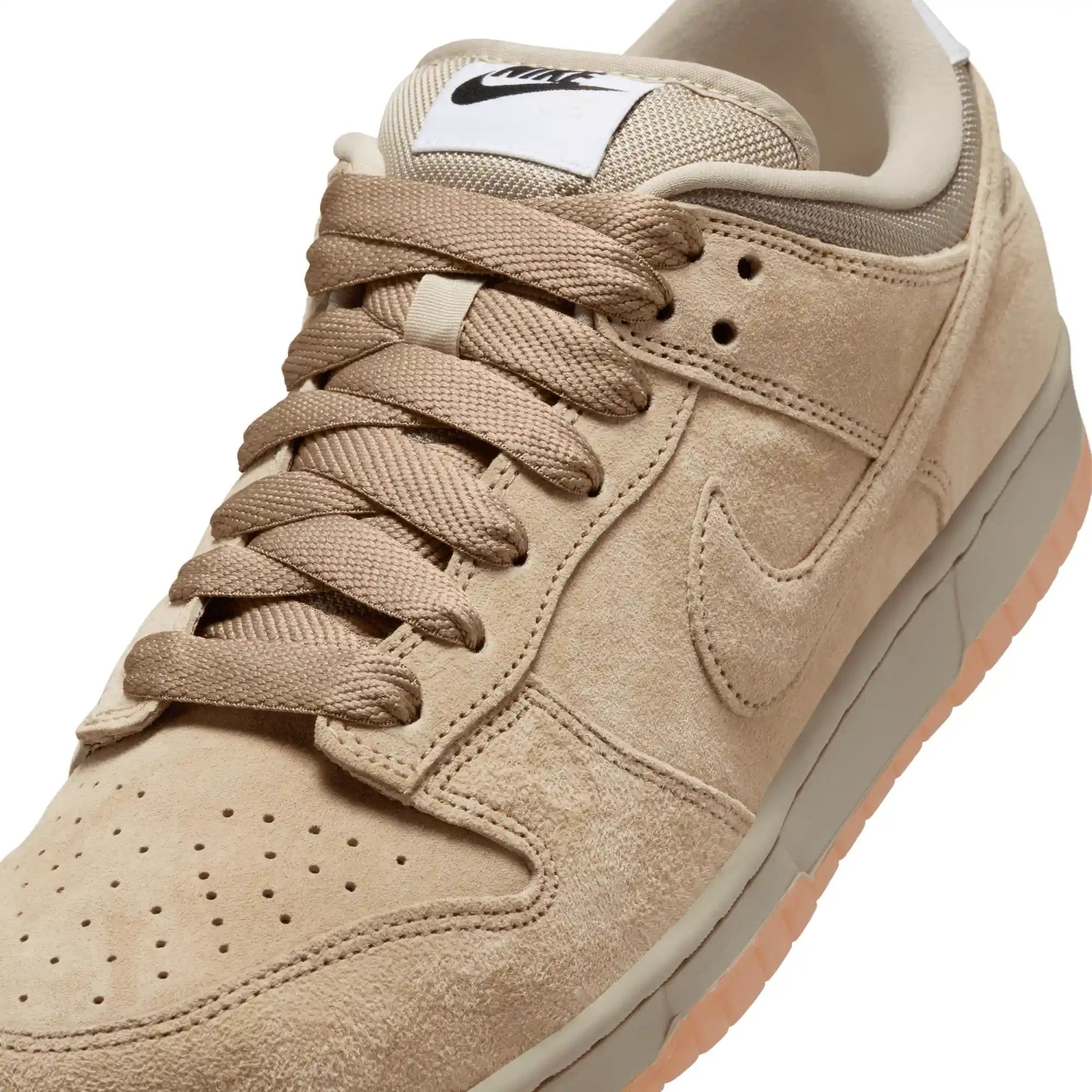 Nike SB Dunk Low Pro B, parachute beige/parachute beige - Tiki Room Skateboards - 3