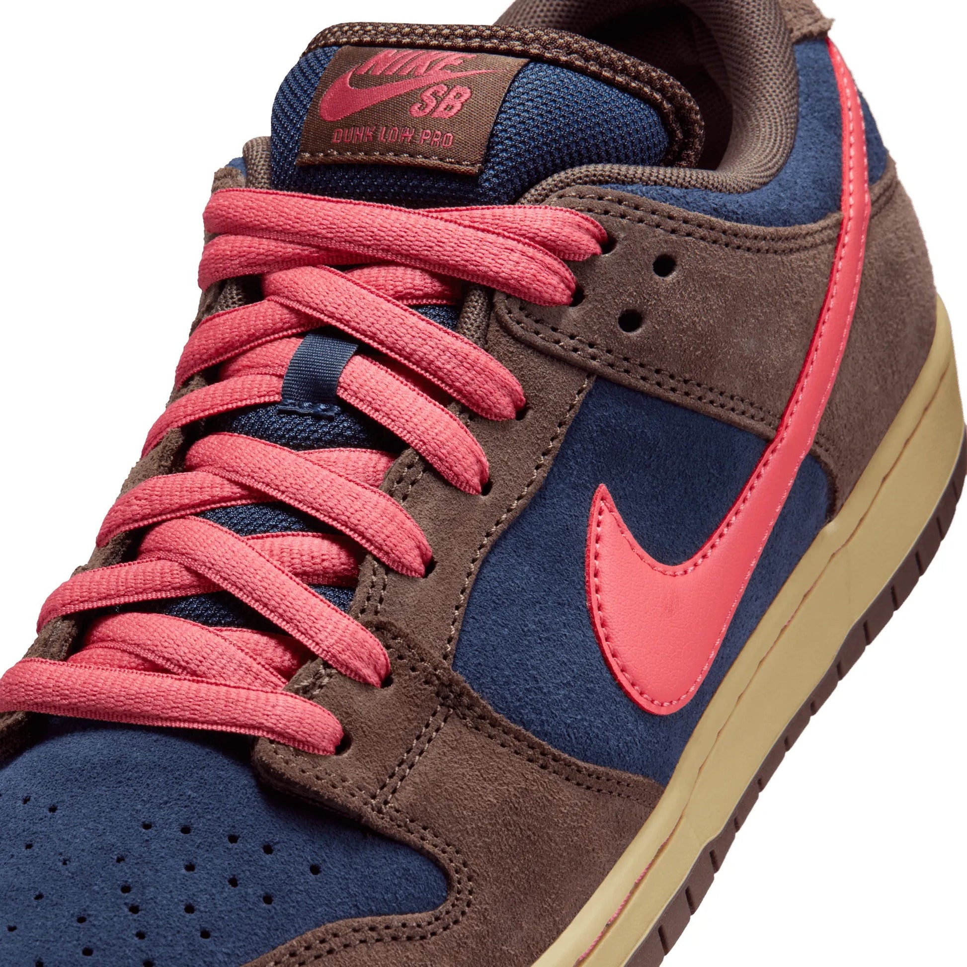 Nike SB Dunk Low Pro, baroque brown/adobe - midnight navy - Tiki Room Skateboards - 3