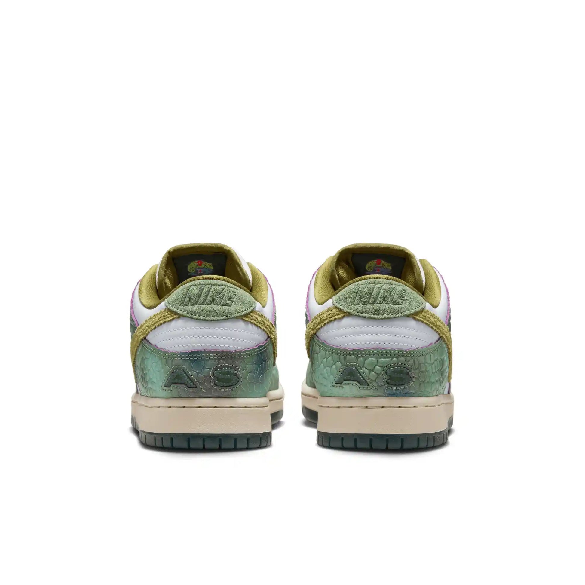 Nike SB Dunk Low Pro "Chameleon", oil green/desert moss - white - Tiki Room Skateboards - 5