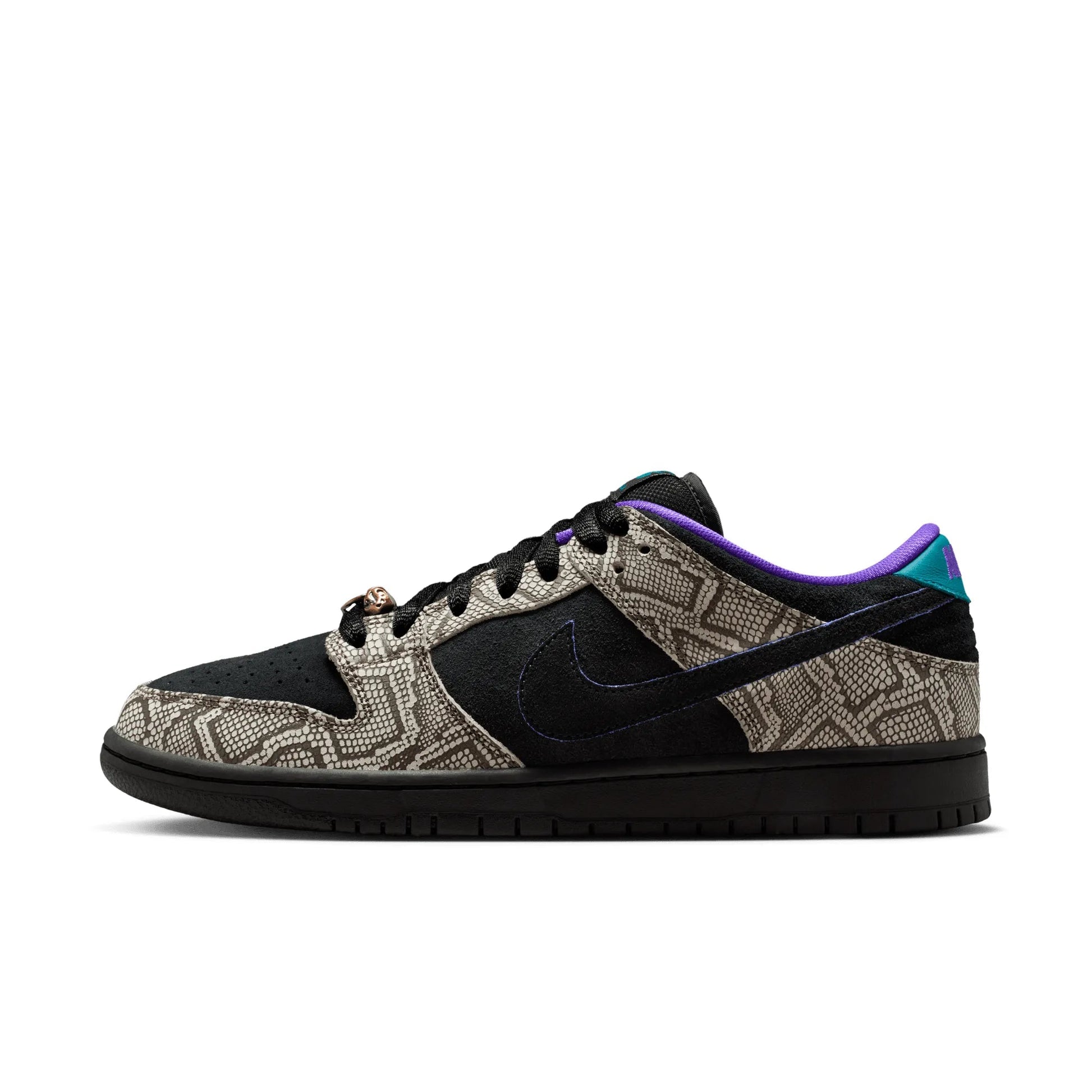 Nike SB Dunk Low Pro Dashawn Jordan, string/black - bright spruce - fierce purple - Tiki Room Skateboards - 12