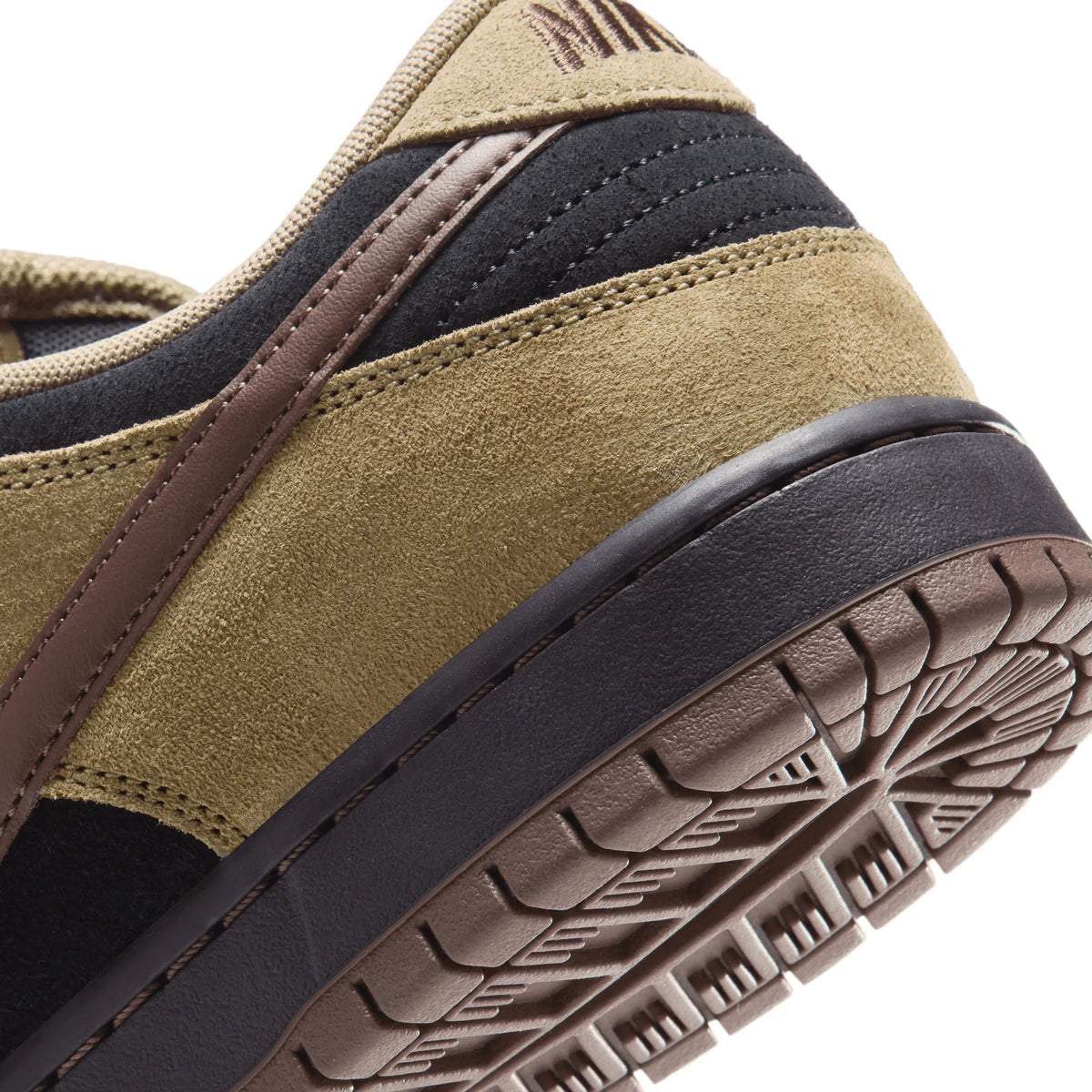Nike SB Dunk Low Pro, filbert/lt chocolate-black-burgundy ash - Tiki Room Skateboards - 4