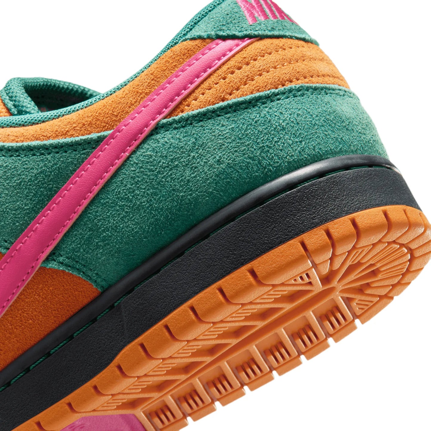 Nike SB Dunk Low Pro, green noise/watermelon-light curry - Tiki Room Skateboards - 4
