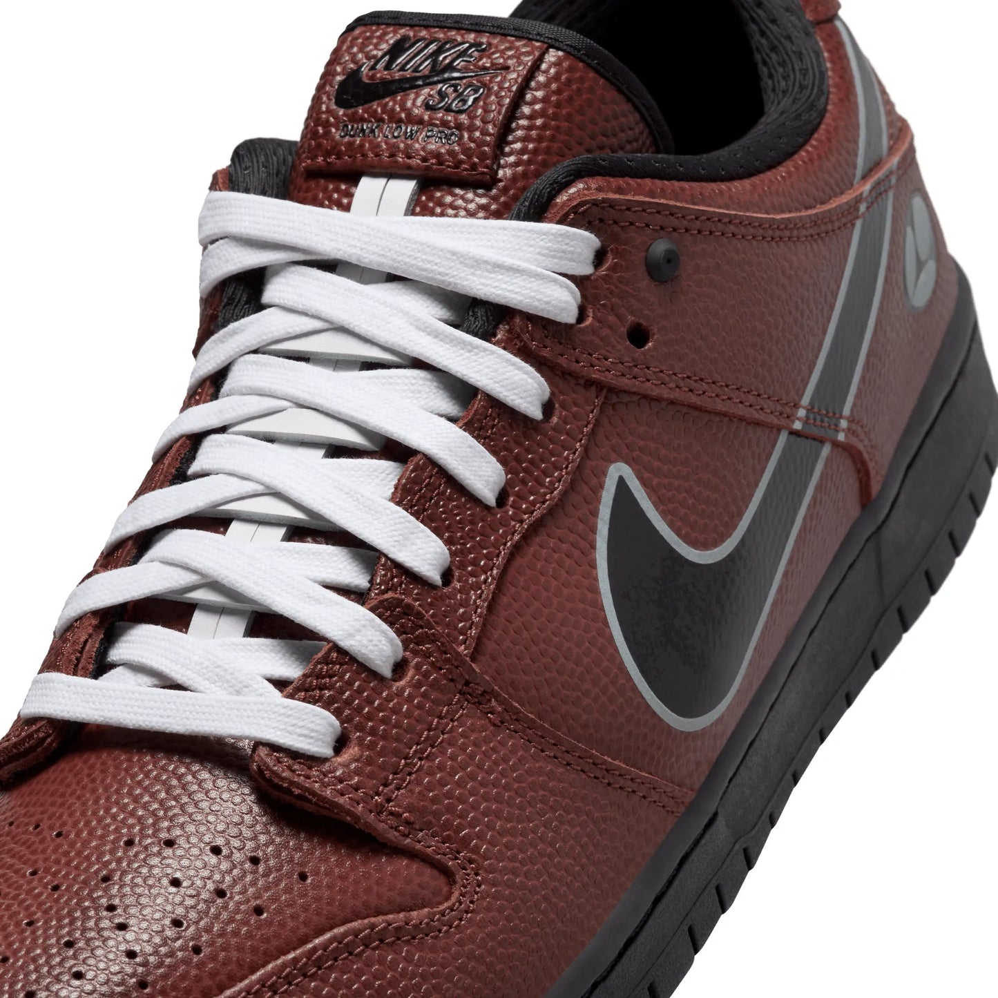 Nike SB Dunk Low Pro Limosine, dark pony/black - silver - white - Tiki Room Skateboards - 12