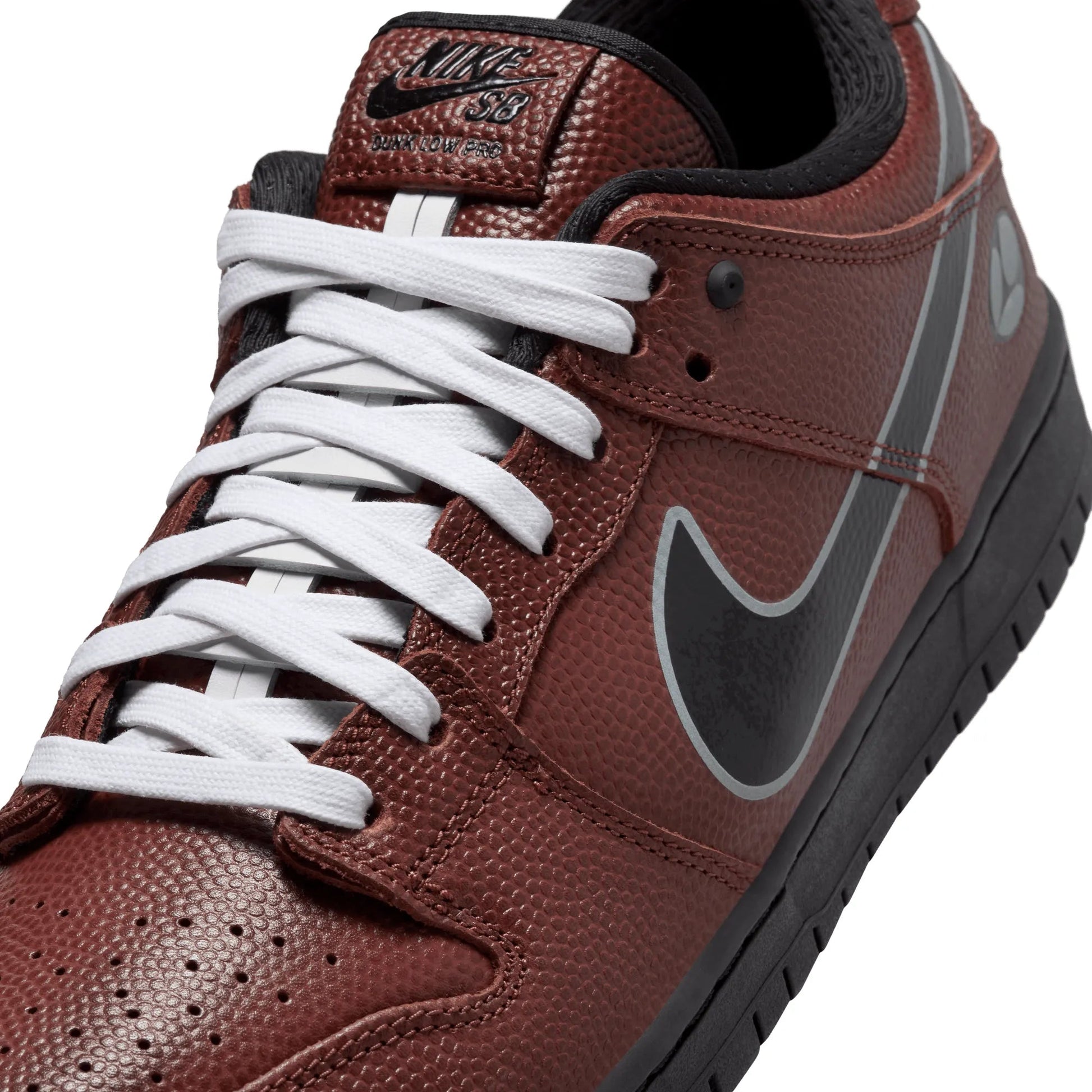 Nike SB Dunk Low Pro Limosine, dark pony/black - silver - white - Tiki Room Skateboards - 12