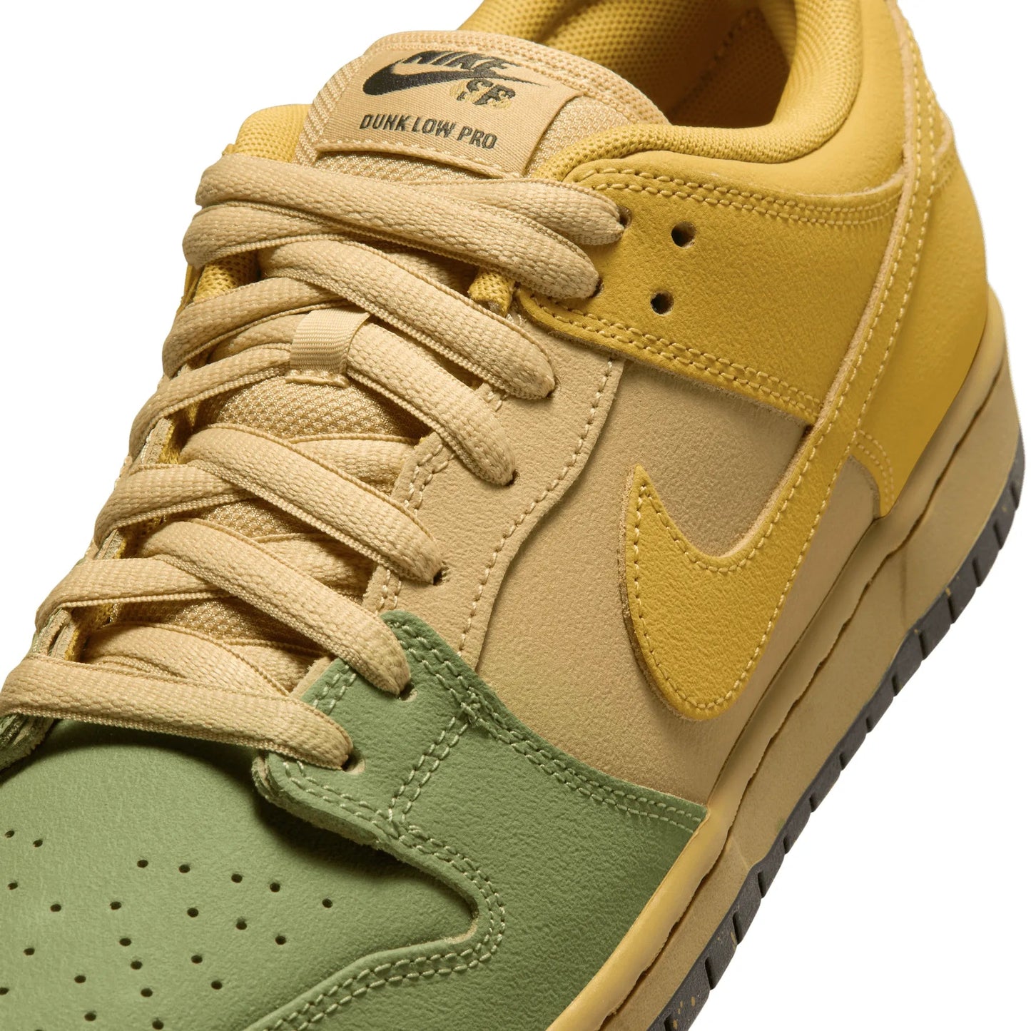 Nike SB Dunk Low Pro, saffron quartz/saffron quartz-pear - Tiki Room Skateboards - 3