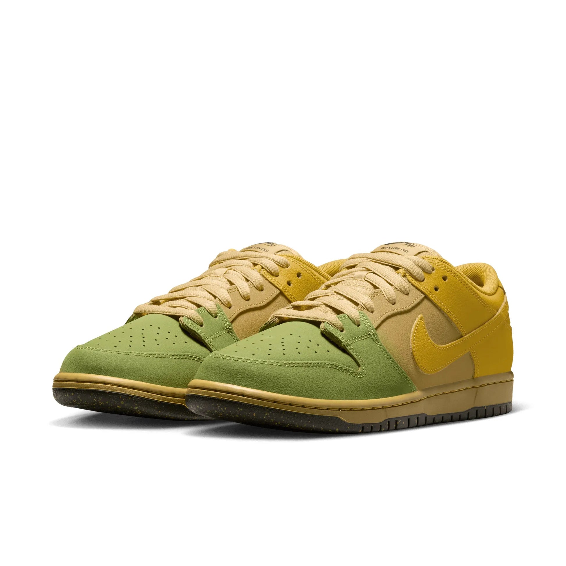 Nike SB Dunk Low Pro, saffron quartz/saffron quartz-pear - Tiki Room Skateboards - 2