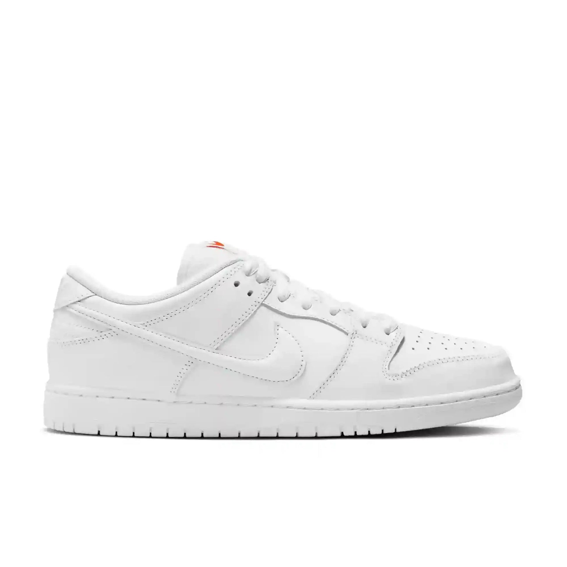 Nike SB Dunk Low Pro, white/white-white-white