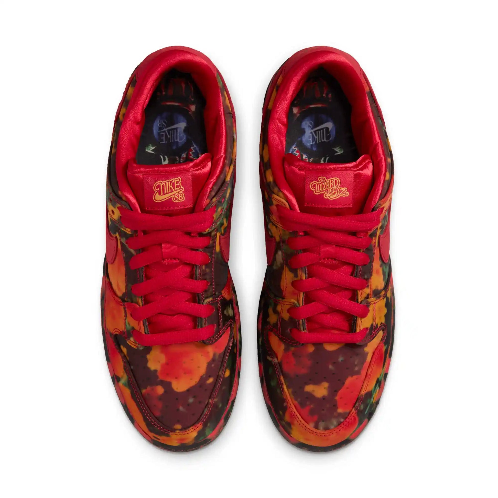 Nike SB Dunk Low Pro Wizard Of Oz, gym red/university red - multi - color - Tiki Room Skateboards - 5