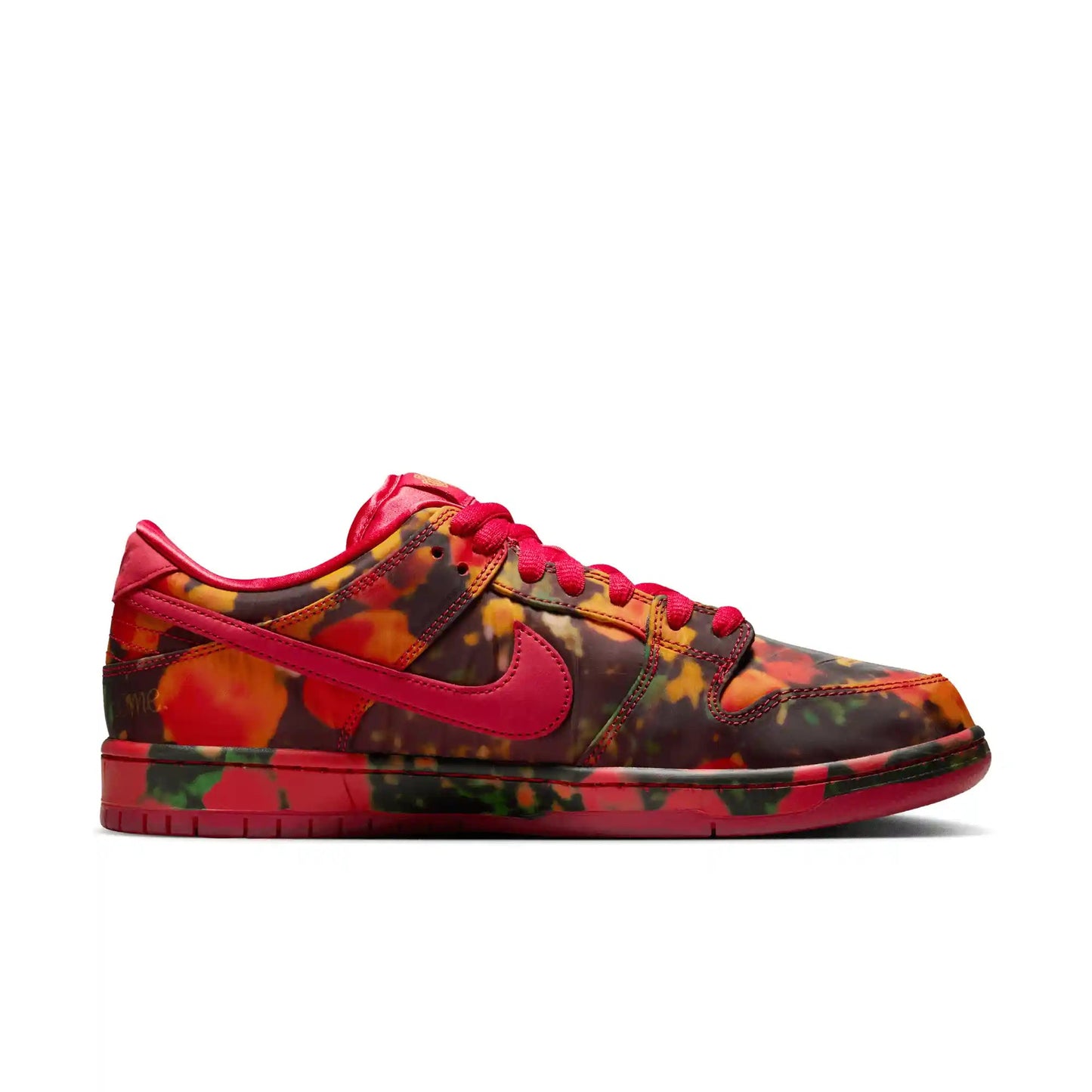 Nike SB Dunk Low Pro Wizard Of Oz, gym red/university red - multi - color - Tiki Room Skateboards - 10