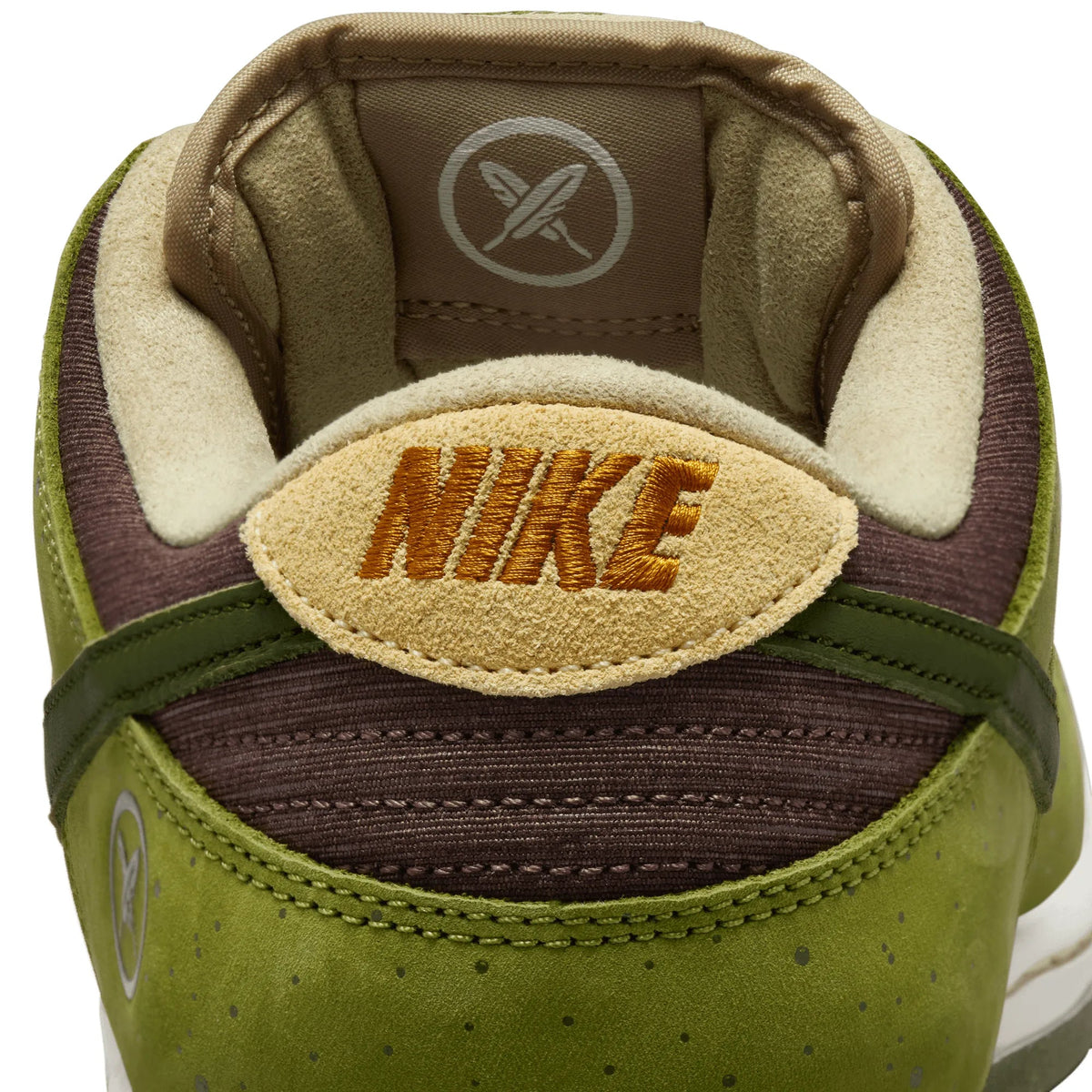 Nike SB Dunk Low Pro Yuto Matcha, asparagus/legion green - lt khaki - Tiki Room Skateboards - 5
