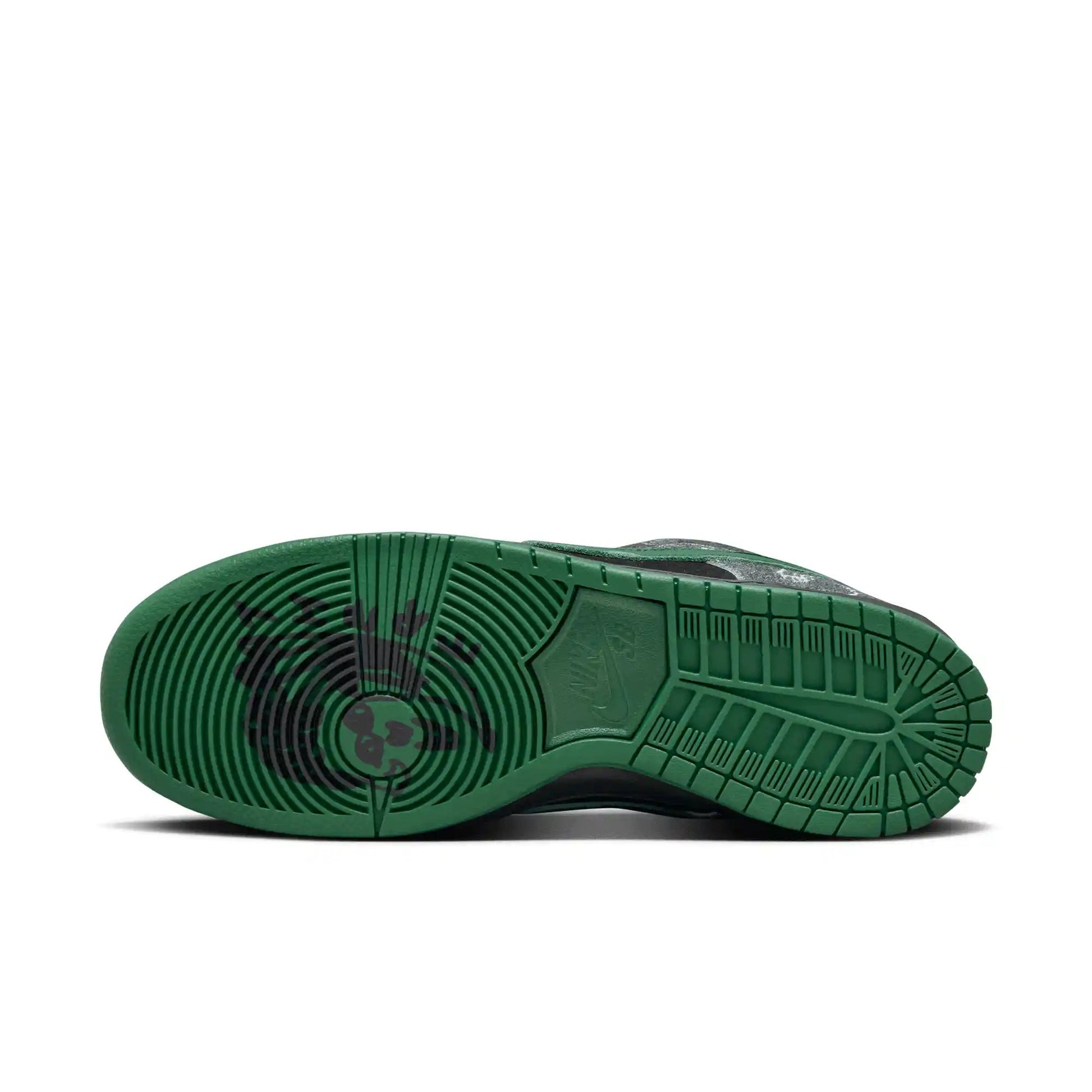 Nike SB Dunk Low "There", black/gorge green - summit white - Tiki Room Skateboards - 13