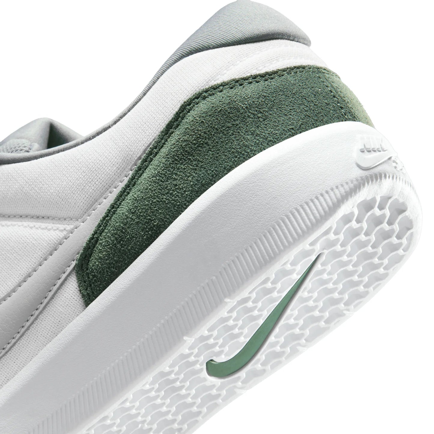 Nike SB Force 58, white/flt silver - fir - white - Tiki Room Skateboards - 4