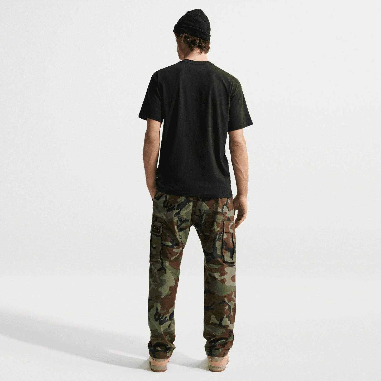 Nike SB Logo Skate T-Shirt, black - Tiki Room Skateboards - 4