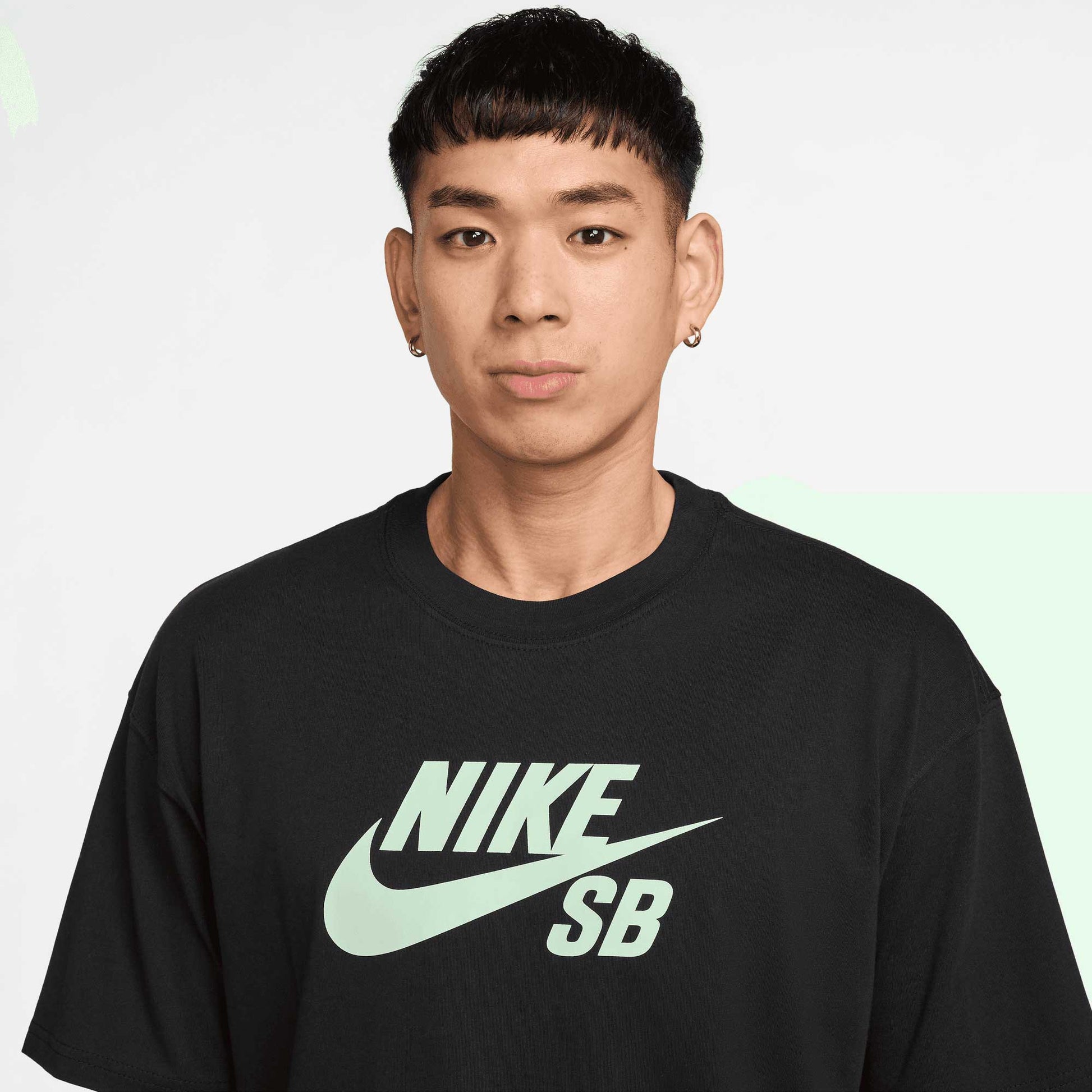 Nike SB Logo Skate T-Shirt, black - Tiki Room Skateboards - 1