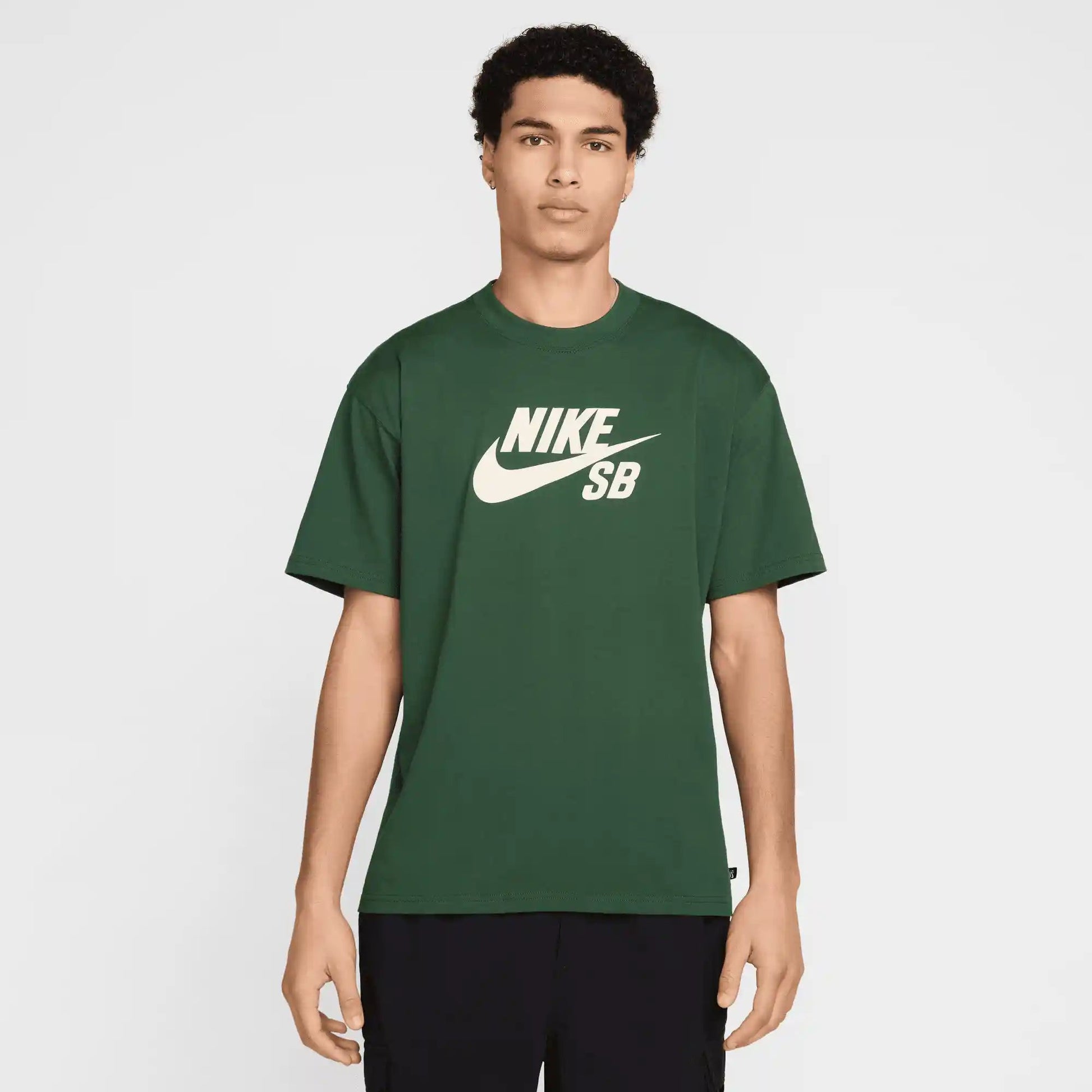Nike SB Logo Skate T-Shirt, fir