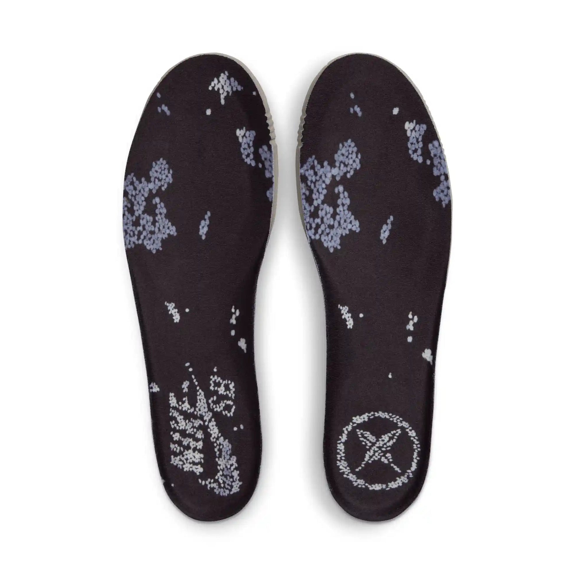 Nike SB Yuto Dunk Low Pro, wolf grey/iron grey - sail - Tiki Room Skateboards - 6