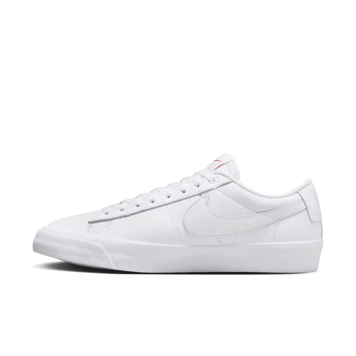 Blazer low womens white and black online