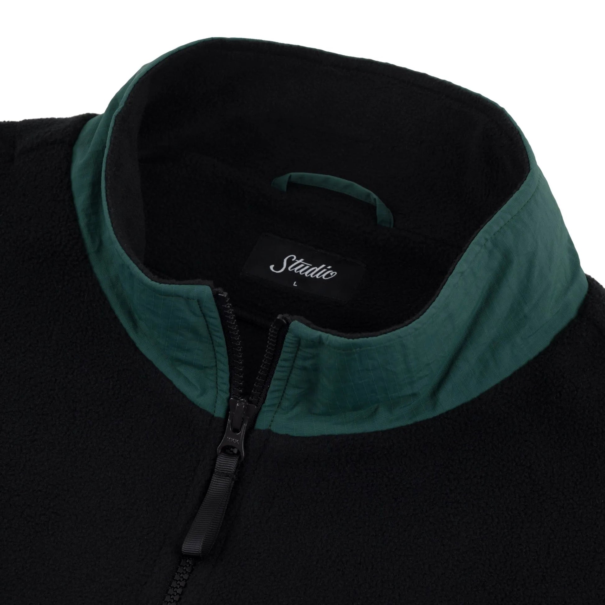 Studio Peace Fleece, black w/ hunter - Tiki Room Skateboards - 2