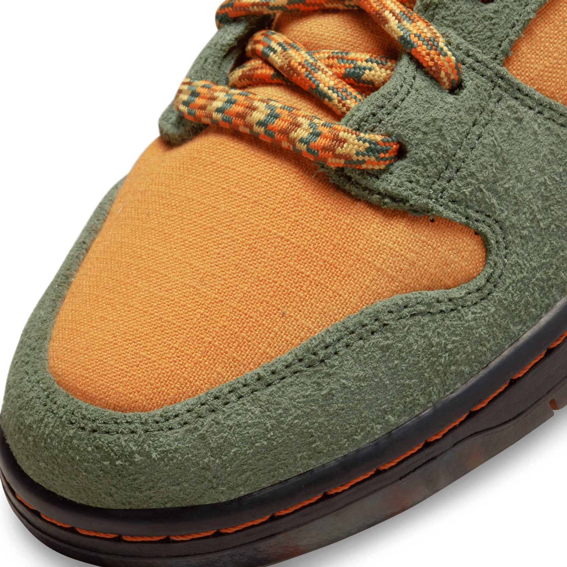 Nike SB Dunk High Pro Pass~Port Workboot, carbon green/cider - wheat gold - Tiki Room Skateboards - 11