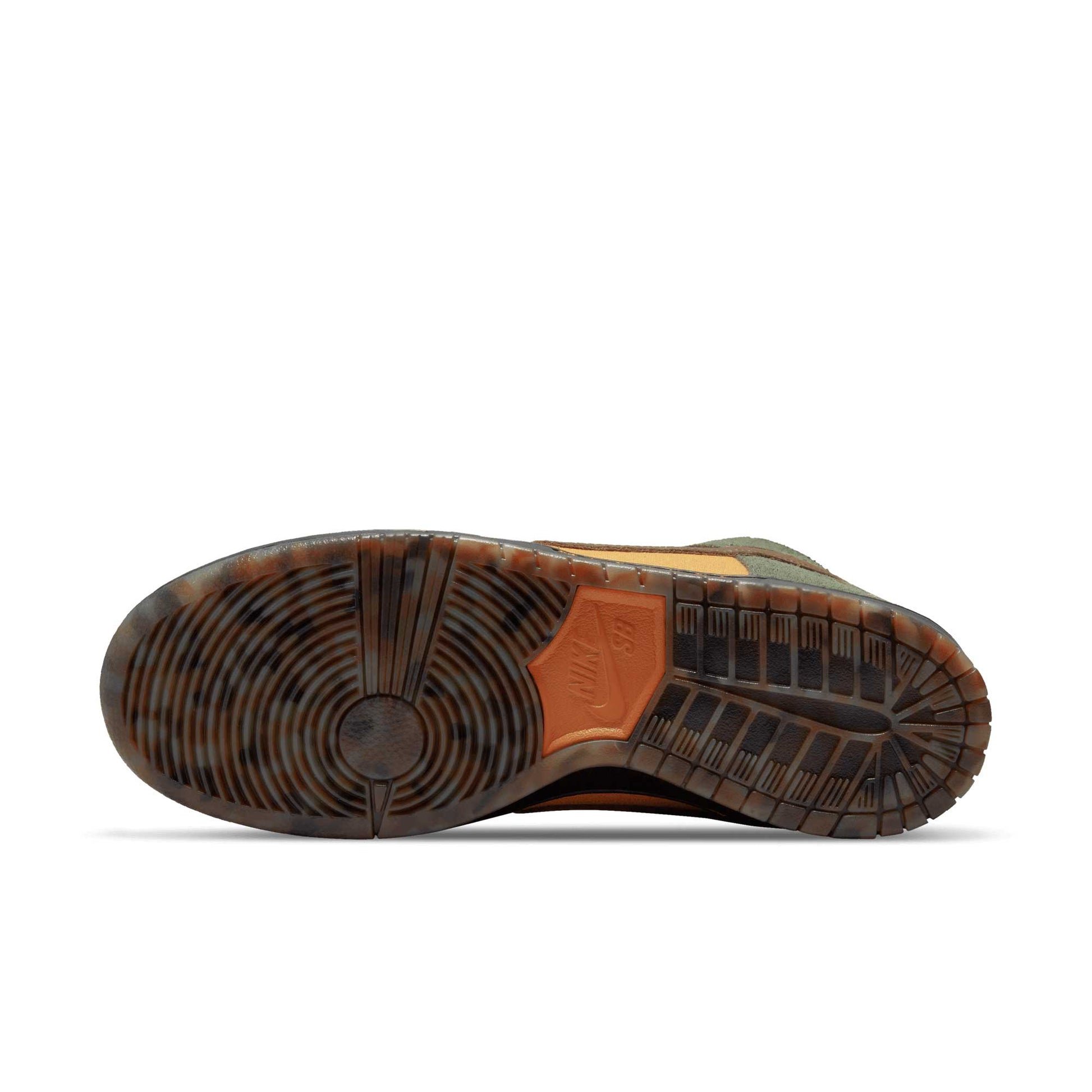 Nike SB Dunk High Pro Pass~Port Workboot, carbon green/cider - wheat gold - Tiki Room Skateboards - 10