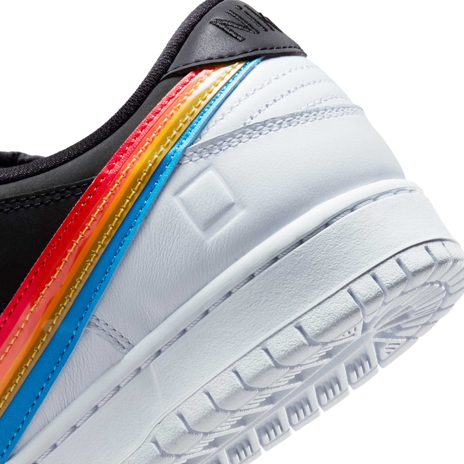 Nike SB Dunk Low Pro, black/black - white - Tiki Room Skateboards - 14