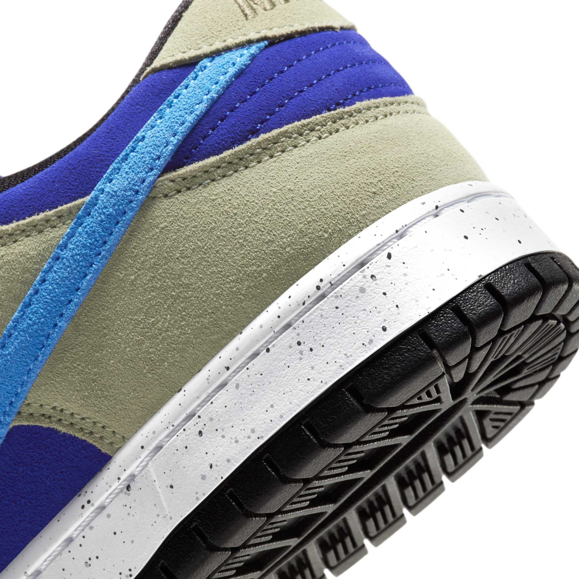 Nike SB Dunk Low Pro, celadon/coast - concord - black - Tiki Room Skateboards - 4