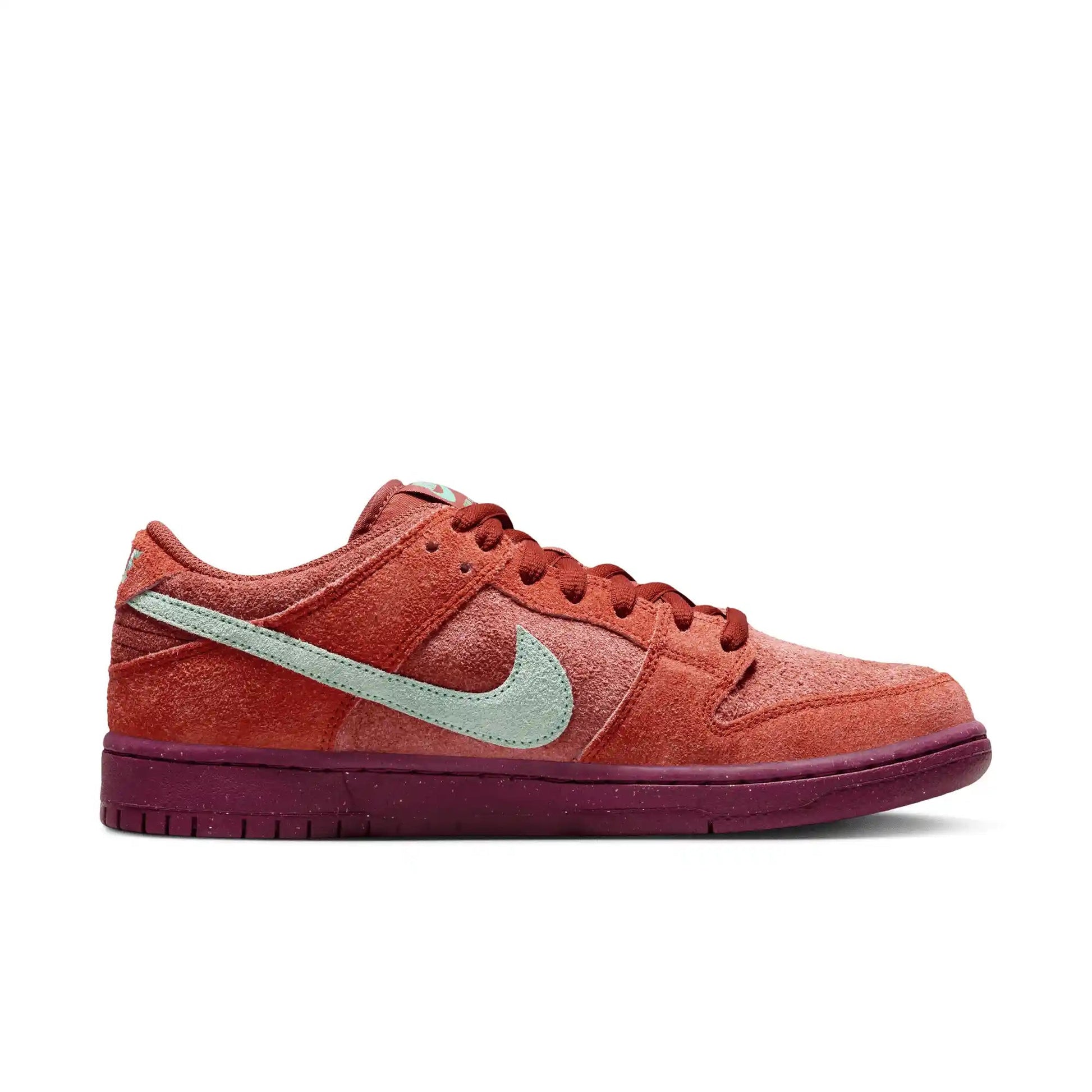 Nike SB Dunk Low Pro Premium, mystic red/emerald rise-rugged orange - Tiki Room Skateboards - 9