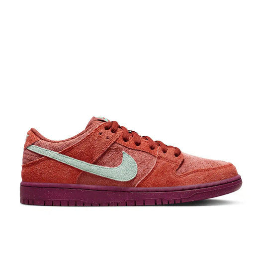 Nike SB Dunk Low Pro Premium, mystic red/emerald rise-rugged orange - Tiki Room Skateboards - 1