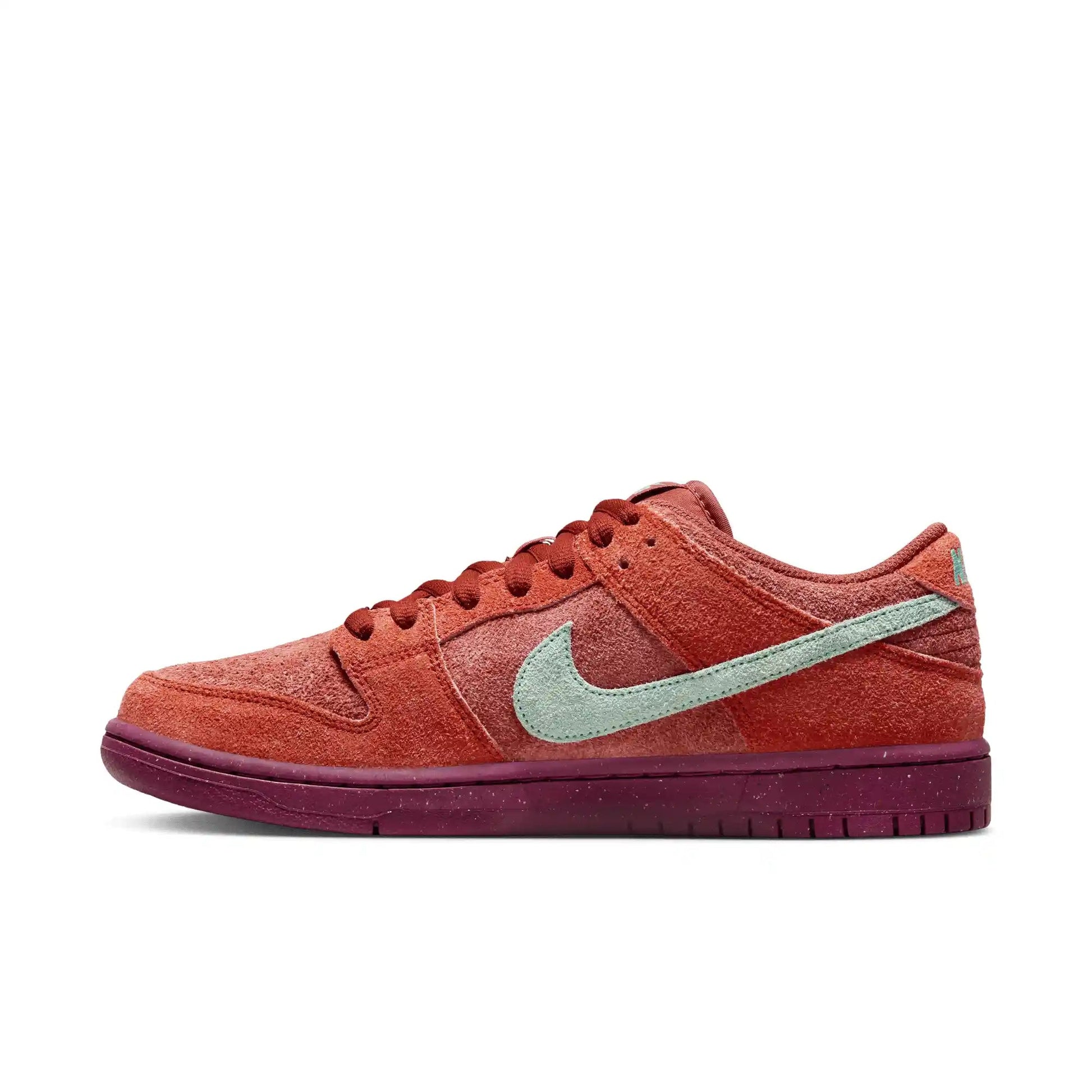 Nike SB Dunk Low Pro Premium, mystic red/emerald rise-rugged orange - Tiki Room Skateboards - 8