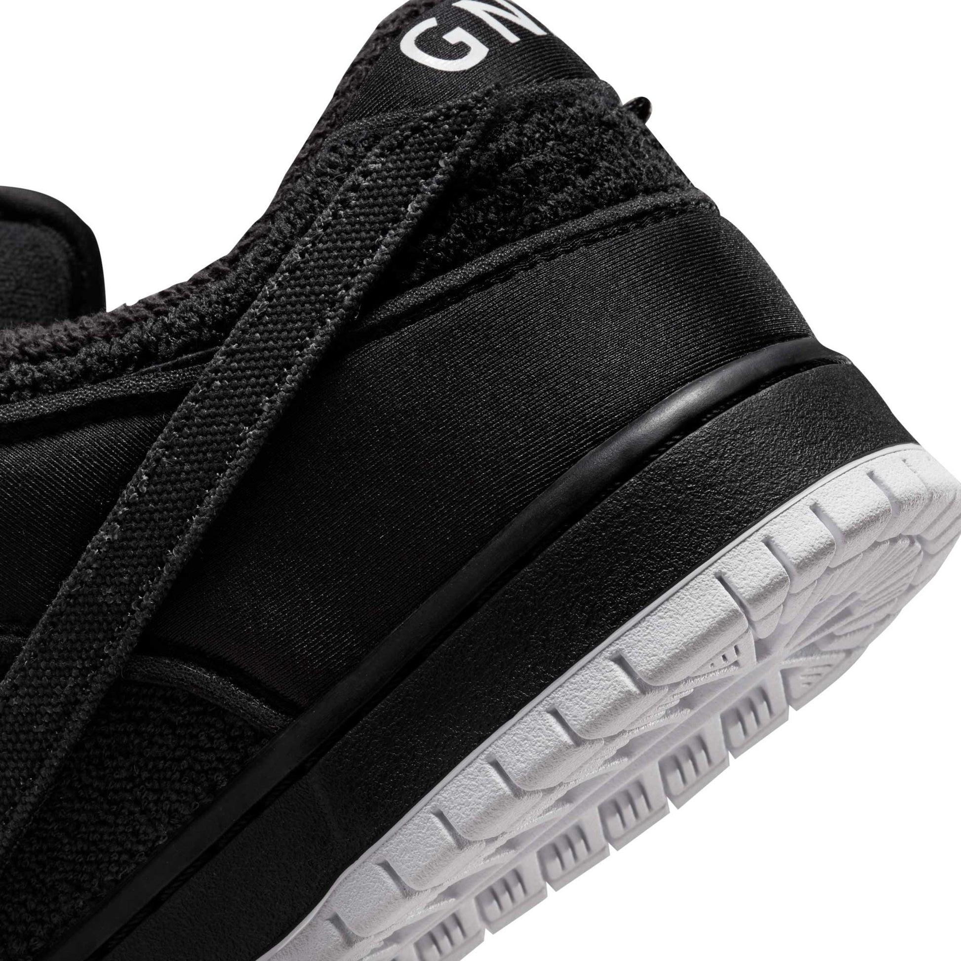 Nike SB Dunk Low Pro QS Gnarhunters, black/black - white - Tiki Room Skateboards - 5