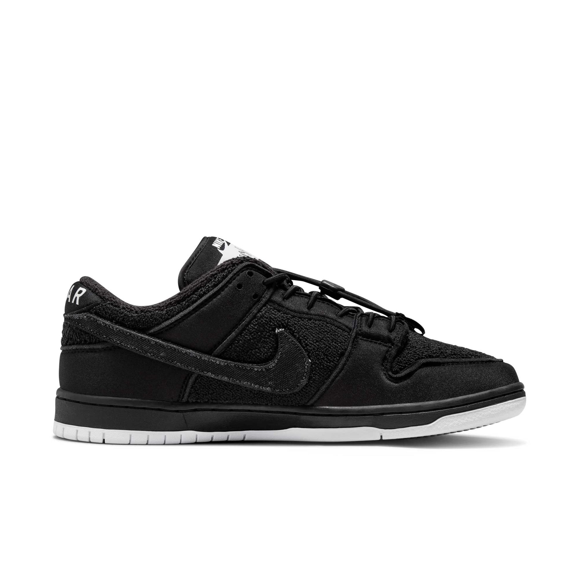 Nike SB Dunk Low Pro QS Gnarhunters, black/black - white - Tiki Room Skateboards - 8