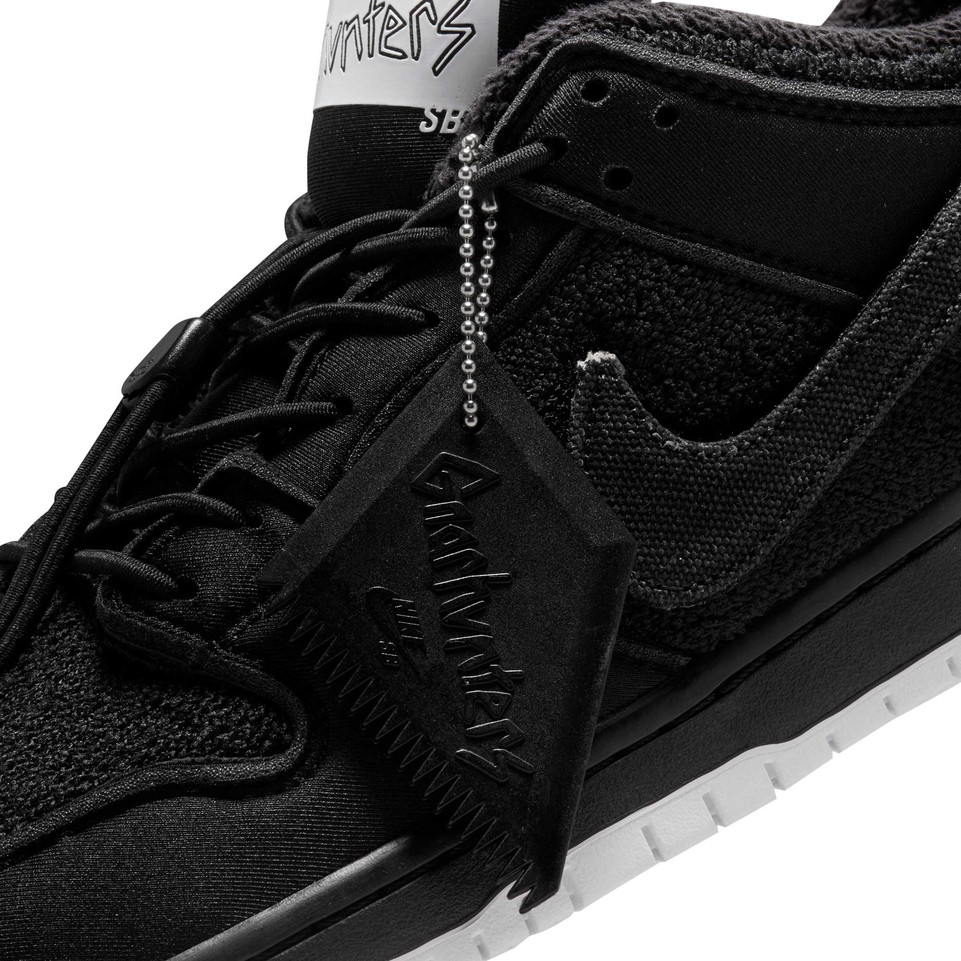 Nike SB Dunk Low Pro QS Gnarhunters, black/black - white - Tiki Room Skateboards - 3