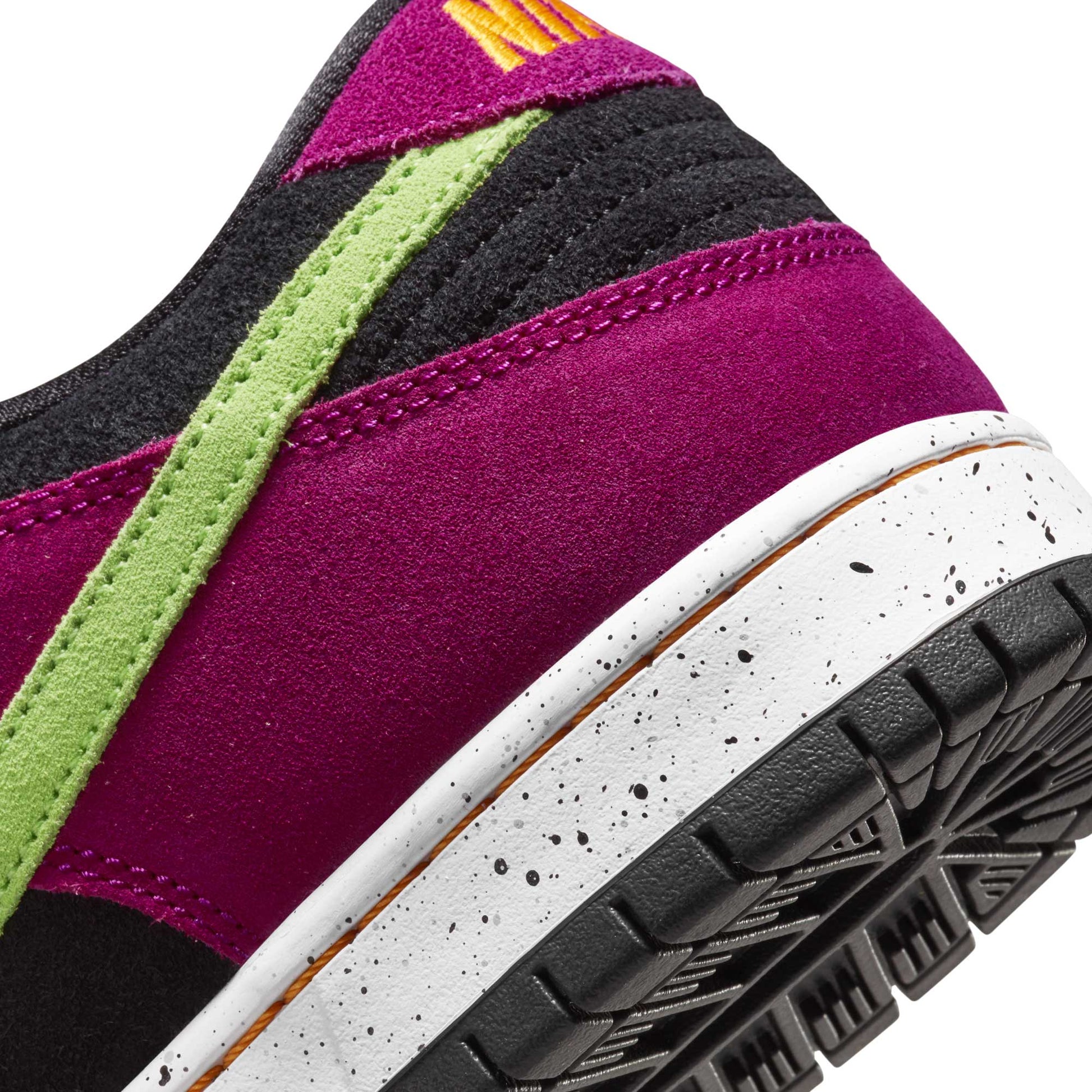 Nike SB Dunk Low Pro, red plum/citron - black - taxi - Tiki Room Skateboards - 11