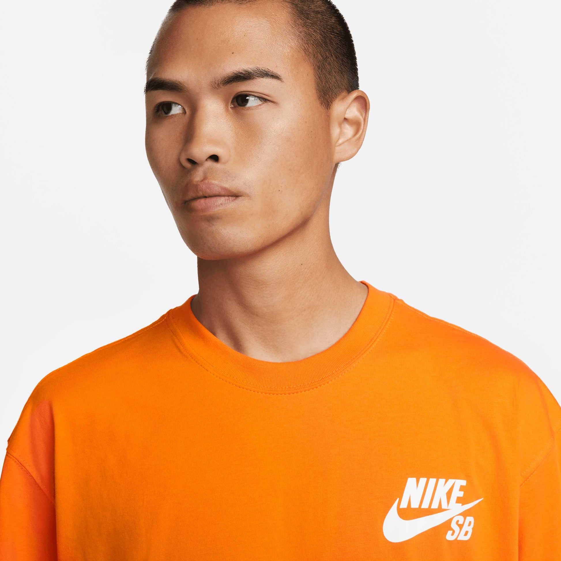 Nike SB Logo Skate T-Shirt, safety orange - Tiki Room Skateboards - 4