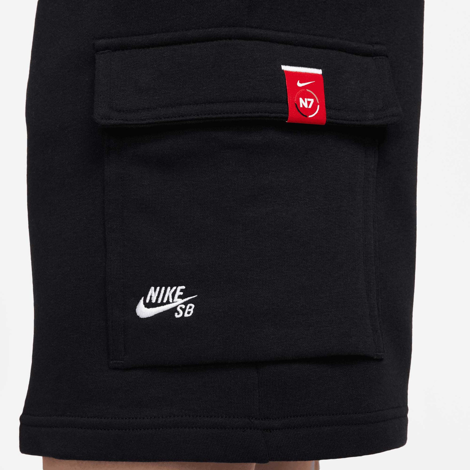 Nike SB N7 Fleece Cargo Shorts, black/university red - Tiki Room Skateboards - 8