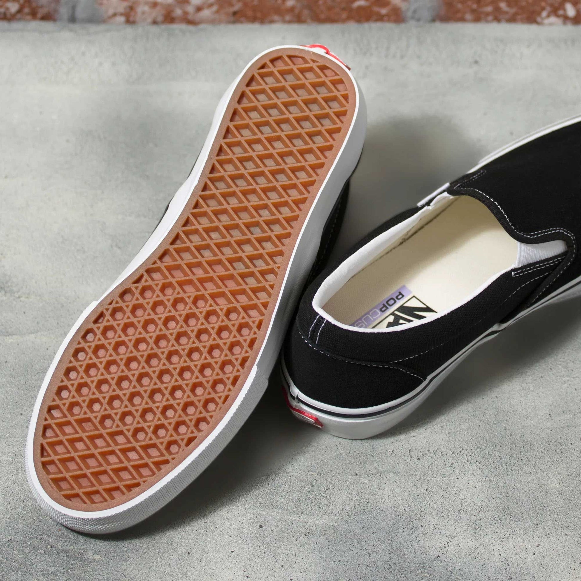 Vans Skate Slip-On, black/white - Tiki Room Skateboards - 4